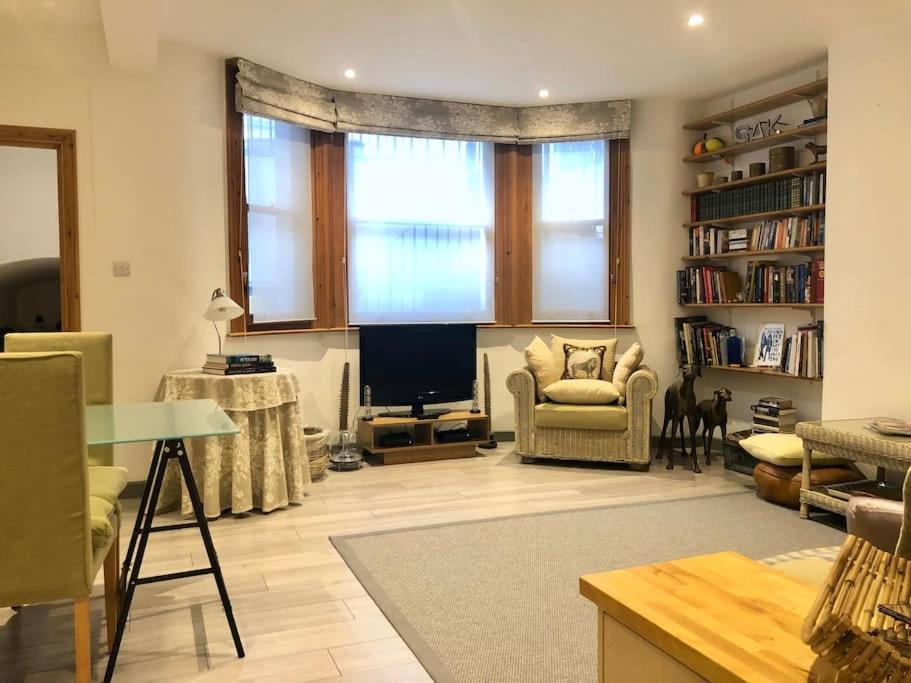Quiet Kensington Flat Ideal For Central London Exterior photo